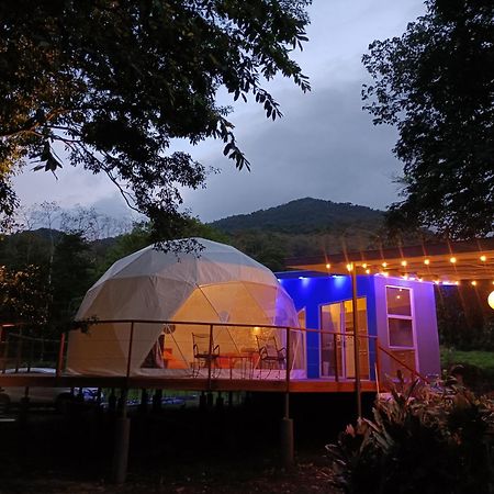 Bitzu Dome-Bijagua Riverside Glamping Exterior foto