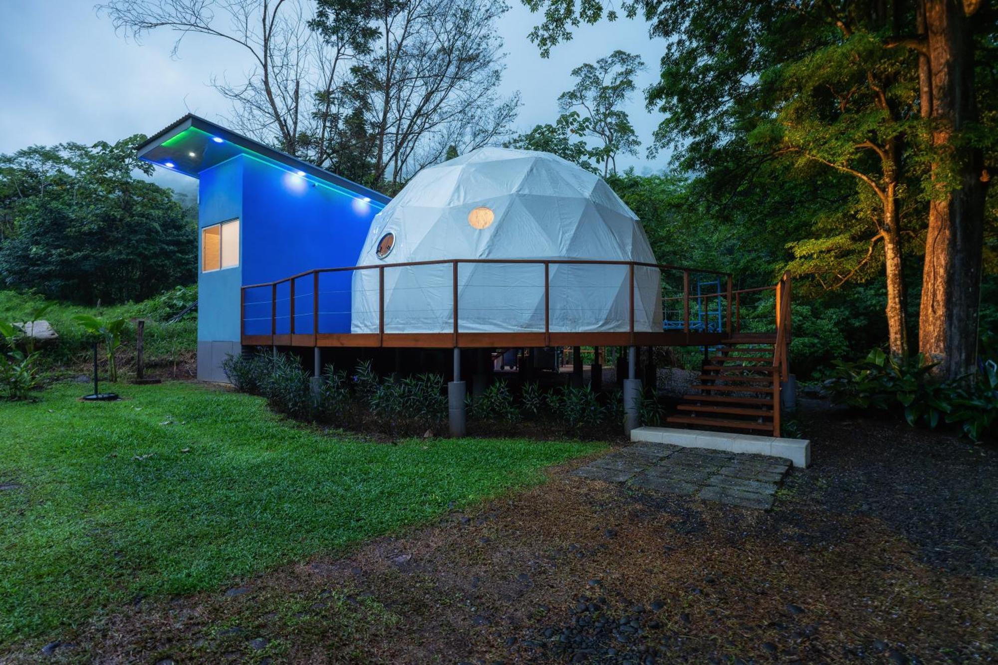 Bitzu Dome-Bijagua Riverside Glamping Exterior foto